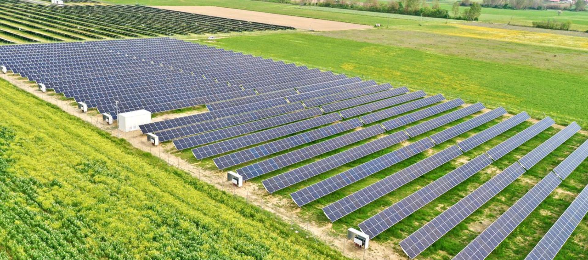 Tracker solaire pour parc photovoltaïque